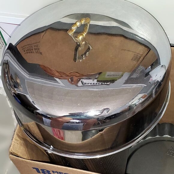 Vintage Silver Cake Plate Dome in excellent condition, with gold tone handle - Picture 3 of 5